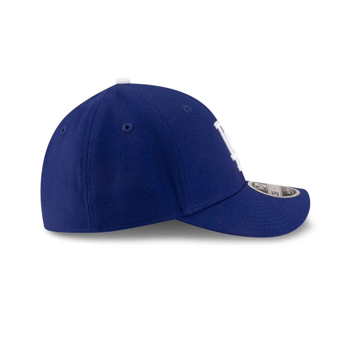 Pictured is this MLB Player Replica LA Dodgers 39THIRTY M-Crown Stretch Fit cap in dark blue. 7
