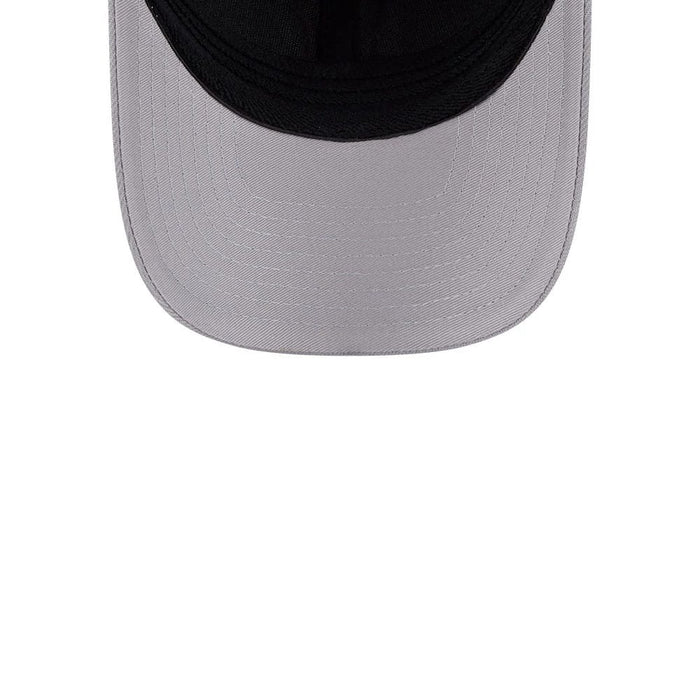 Pictured is this MLB New York Yankees 39THIRTY M-Crown Stretch Fit cap in grey. 7