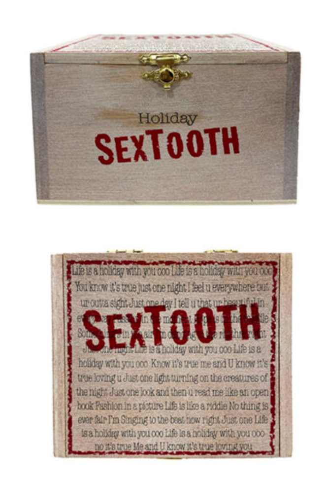 Tatuaje Sextooth Holiday (4 1/2 x 50)