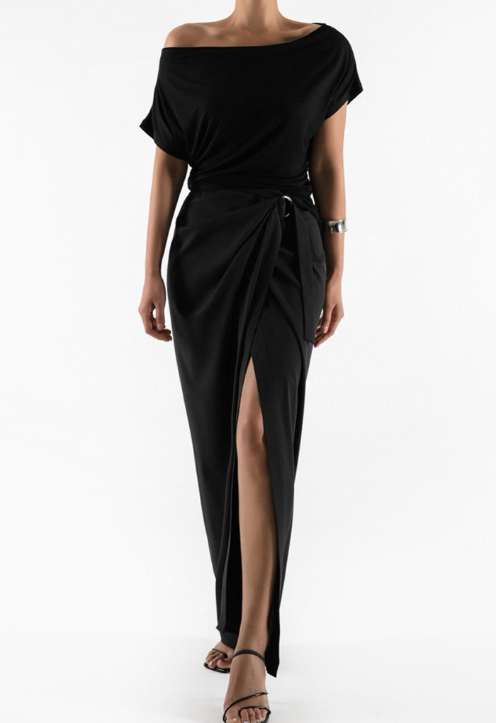 Asymmetric tee