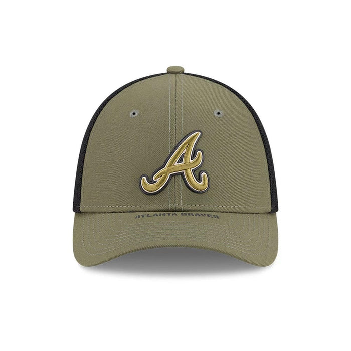 Pictured is this MLB Armed Forces Day 2026 Atlanta Braves 39THIRTY M-Crown Stretch Fit cap in green. 2
