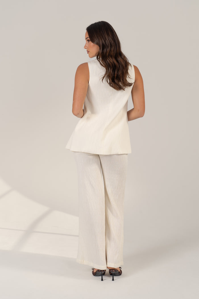 white-40