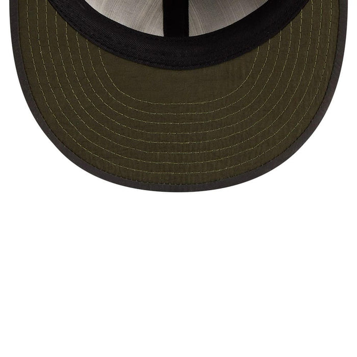 Pictured is this MLB Nylon Chicago Cubs Retro Crown 9FIFTY cap in black. 7