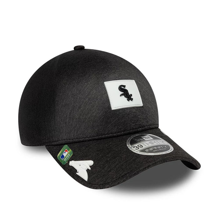 Pictured is this MLB Clubhouse Chicago White Sox 39THIRTY Infinity Stretch Fit cap in black. 1