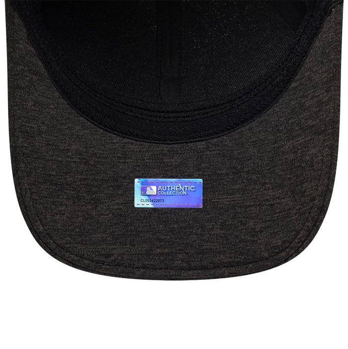 Pictured is this MLB Clubhouse Chicago White Sox 39THIRTY Infinity Stretch Fit cap in black. 7