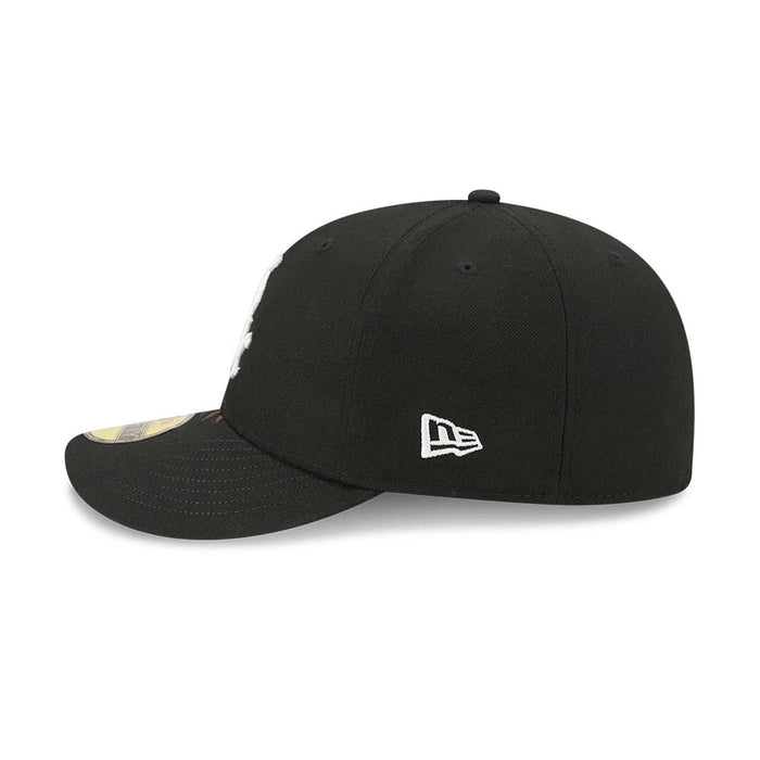 Pictured is this MLB Eagle Chicago White Sox 59FIFTY Fitted cap in black. 6