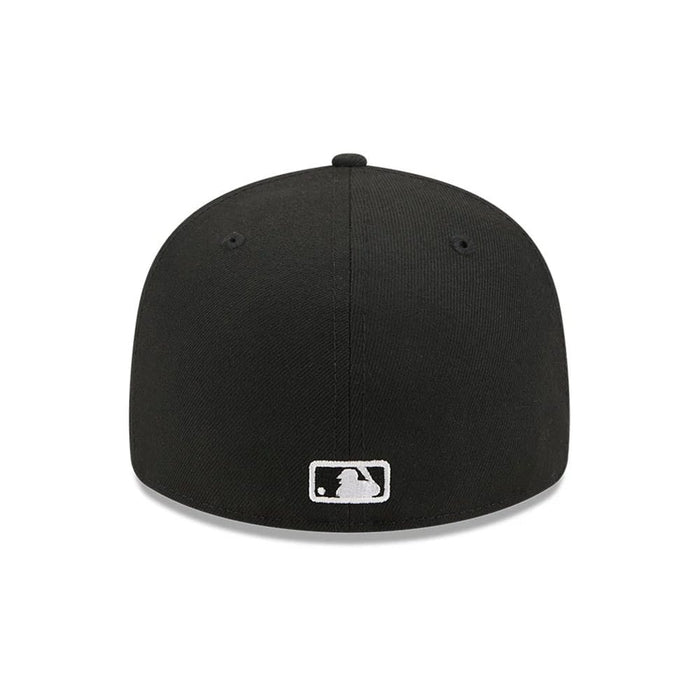 Pictured is this MLB Eagle Chicago White Sox 59FIFTY Fitted cap in black. 7