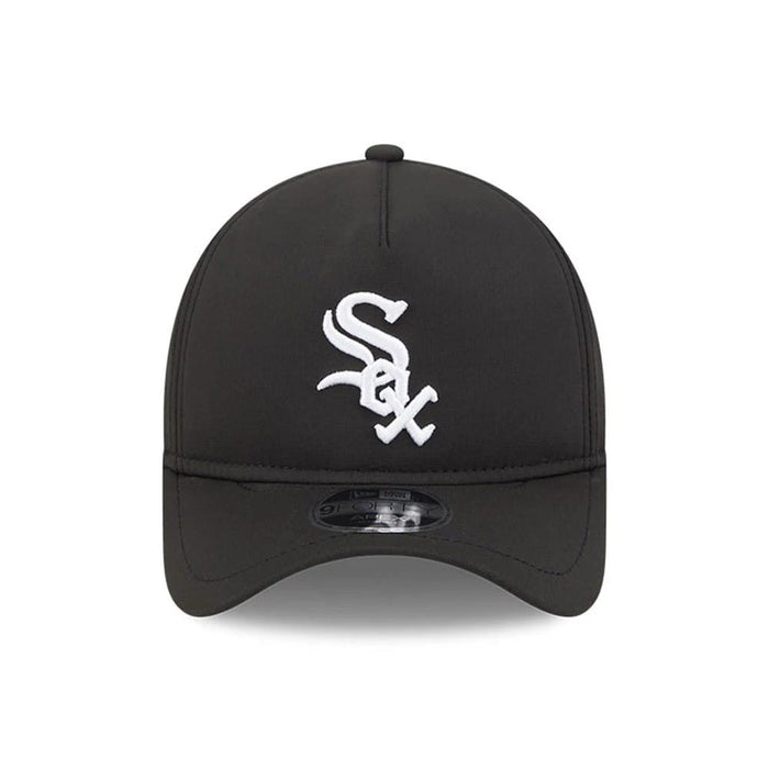 Pictured is this MLB Quickstrike Chicago White Sox 9FORTY Apex cap in black. 2