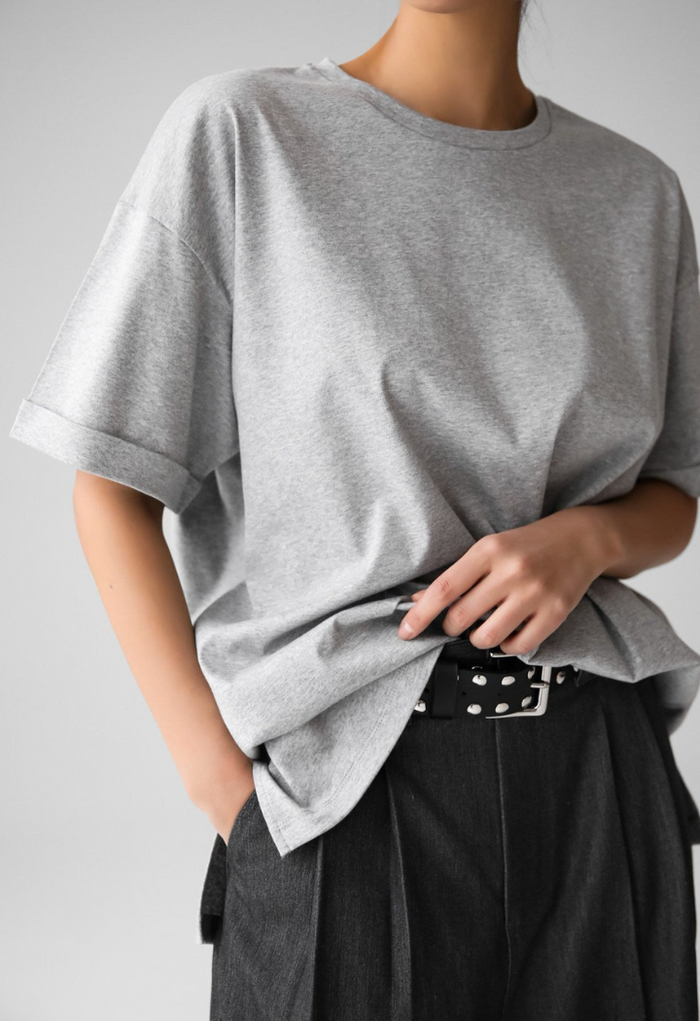 dani gray oversized tee