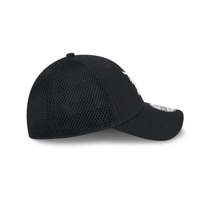 Pictured is this MLB Evergreen Neo Detroit Tigers 39THIRTY Stretch Fit cap in black. 6