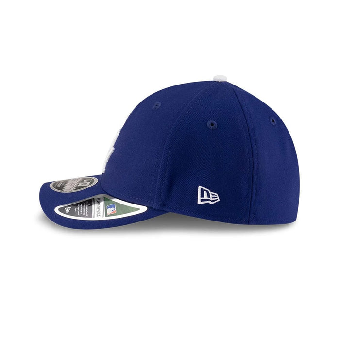 Pictured is this MLB Player Replica LA Dodgers 39THIRTY M-Crown Stretch Fit cap in dark blue. 6