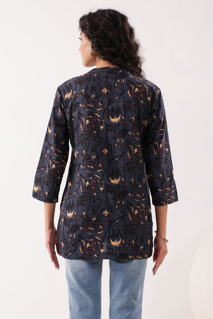 EarthLeaf Relaxed Grey Cotton Top