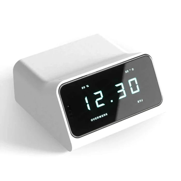 iPhone StandBy Dock