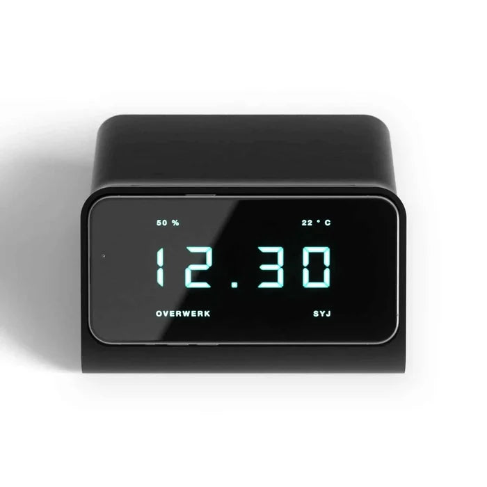 iPhone StandBy Dock