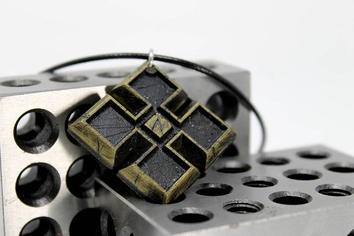 Gears of War Locust Symbol Pendant Cogtag Necklace/Keychain for Gears of War Cosplay - LootCaveCo