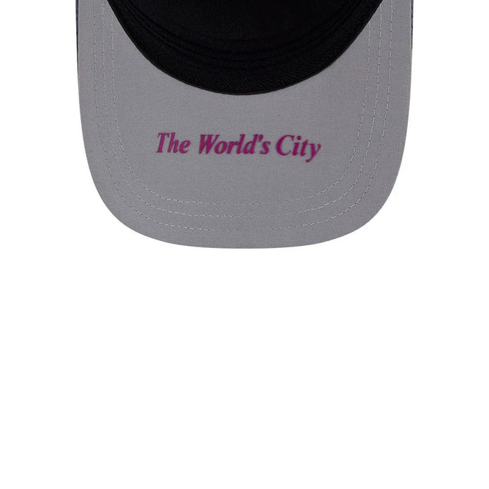 Pictured is this MLB City Connect New York Mets 39THIRTY M-Crown A-Frame Stretch Fit cap in Black. 2