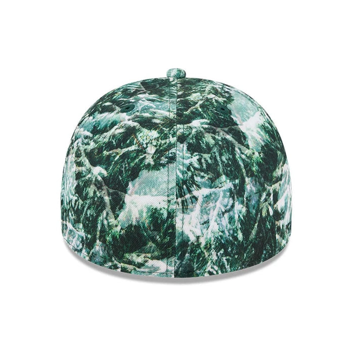 Pictured is this New Era Holiday Essentials 59FIFTY A-Frame Fitted cap in dark green. 7