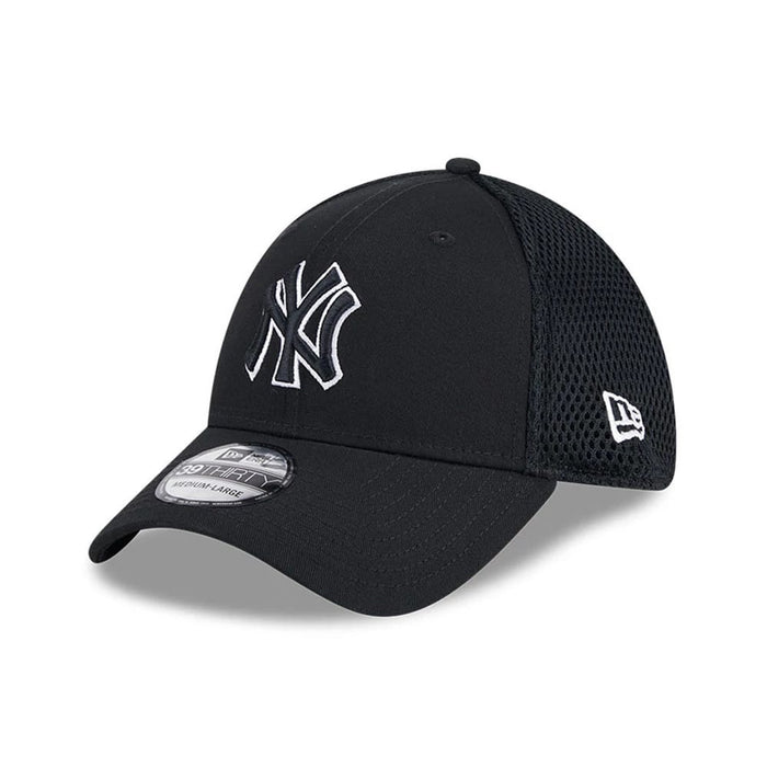 Pictured is this MLB Evergreen Neo New York Yankees 39THIRTY Stretch Fit cap in black. 1