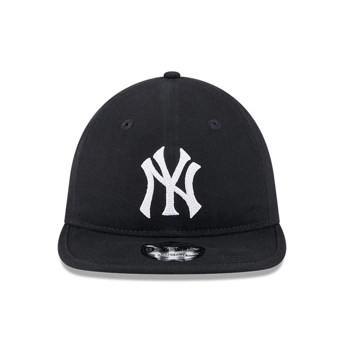 Pictured is this MLB Herringbone New York Yankees 9TWENTY cap in navy. 2