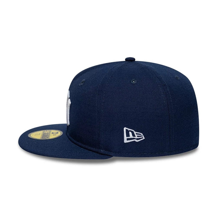 Pictured is this MLB Reserve New York Yankees 59FIFTY Fitted cap in dark blue. 5