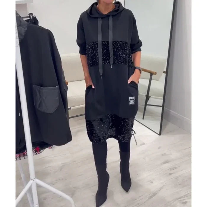 Paviyana - Robe à Capuche Moderne avec Sequins