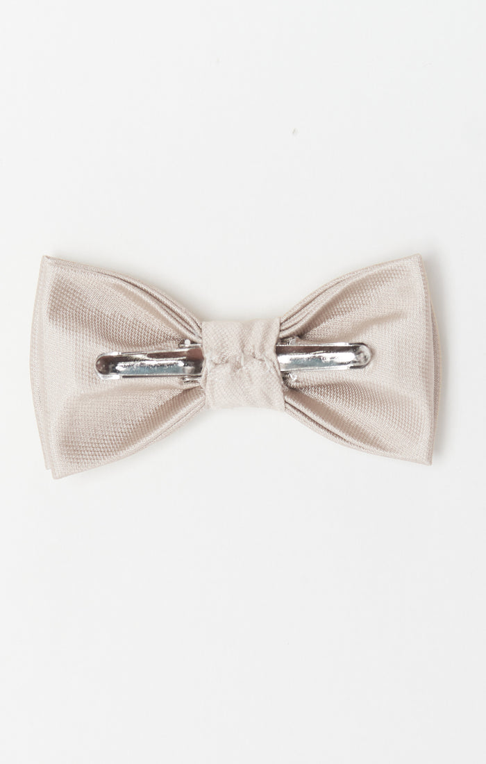 Range Kids Bow Tie ~ Show Me the Ring Solid