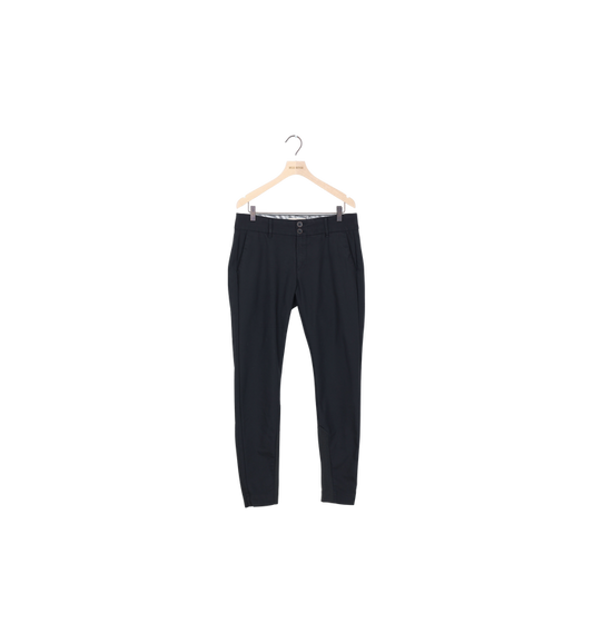 Packshot / Black / ReLoved