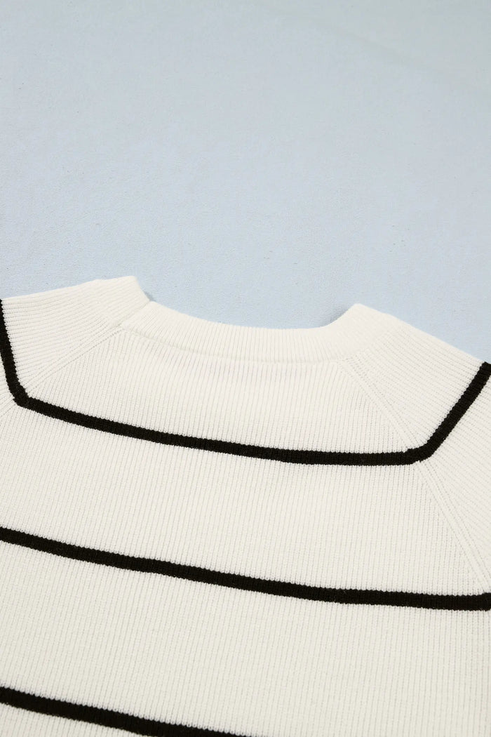 Ribbed Knit Half Sleeve Loose Sweater Tee – White Stripe