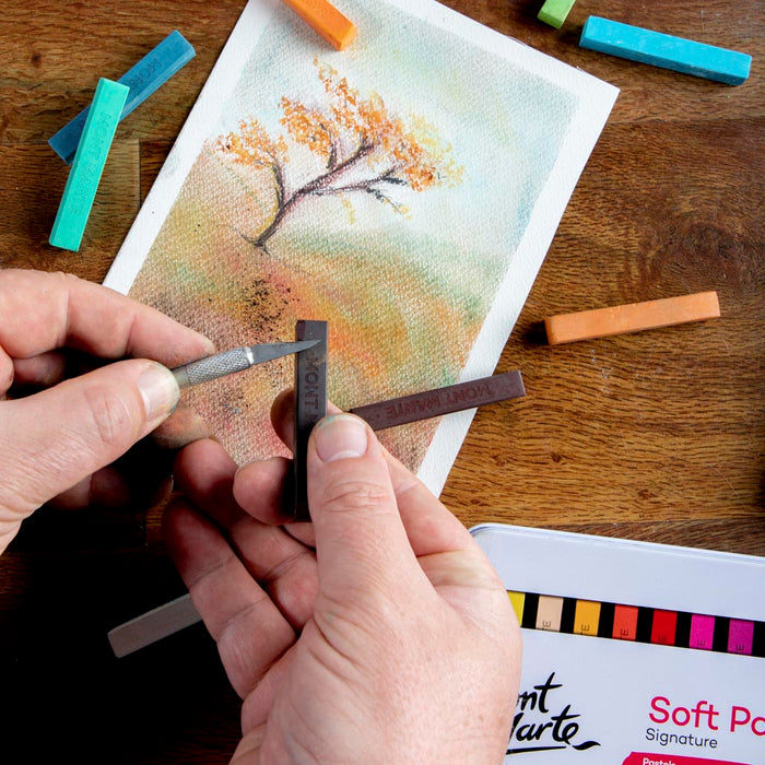 Soft Pastels in Tin Box Signature 24pc